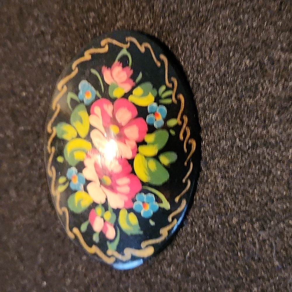Vintage 80's Russian Lacquer Hand Painted Paper Mache Pin
